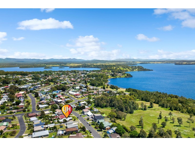 7 Andrew Avenue, Tuross Head NSW 2537