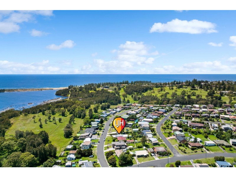 7 Andrew Avenue, Tuross Head NSW 2537