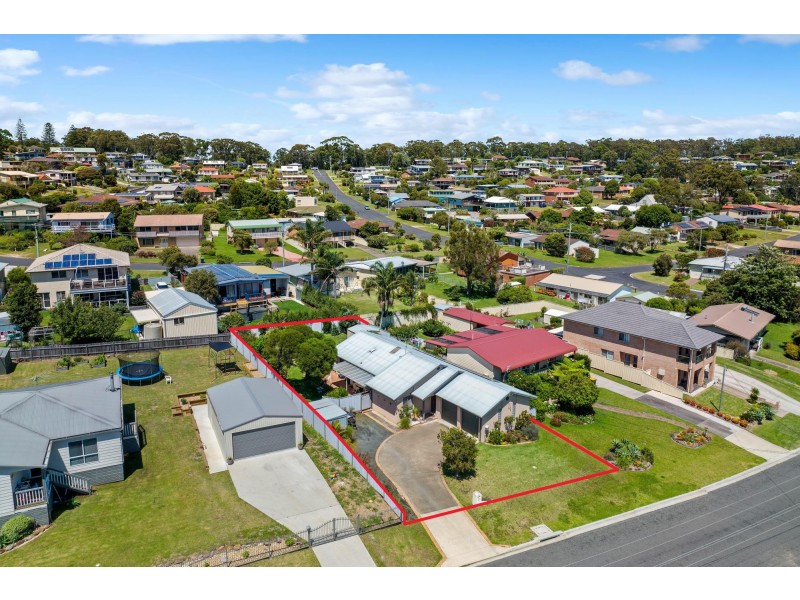 7 Andrew Avenue, Tuross Head NSW 2537