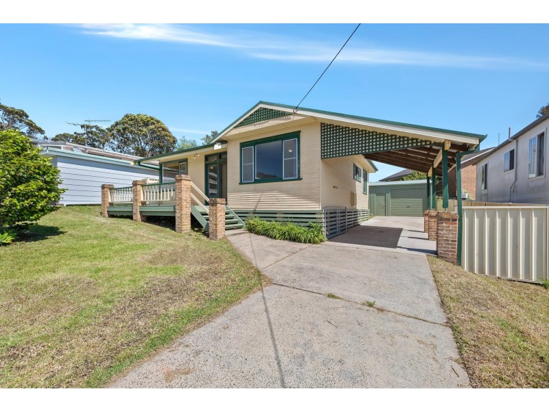 8 Anderson Avenue, Tuross Head NSW 2537