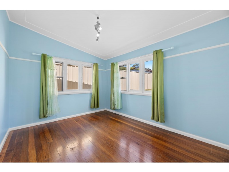 8 Anderson Avenue, Tuross Head NSW 2537