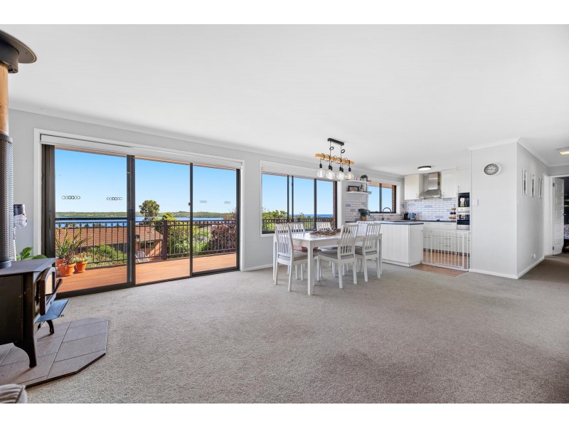 16 Coila Avenue, Tuross Head NSW 2537