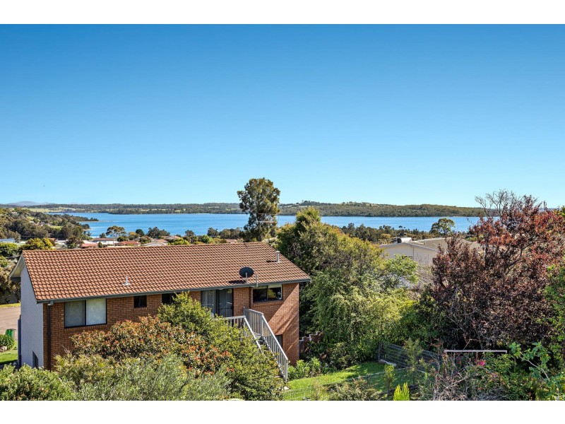 16 Coila Avenue, Tuross Head NSW 2537
