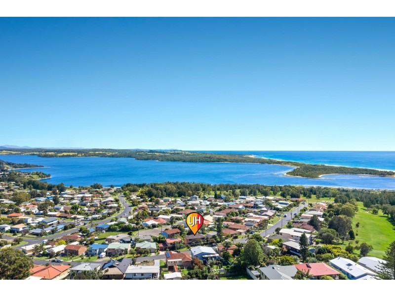 16 Coila Avenue, Tuross Head NSW 2537