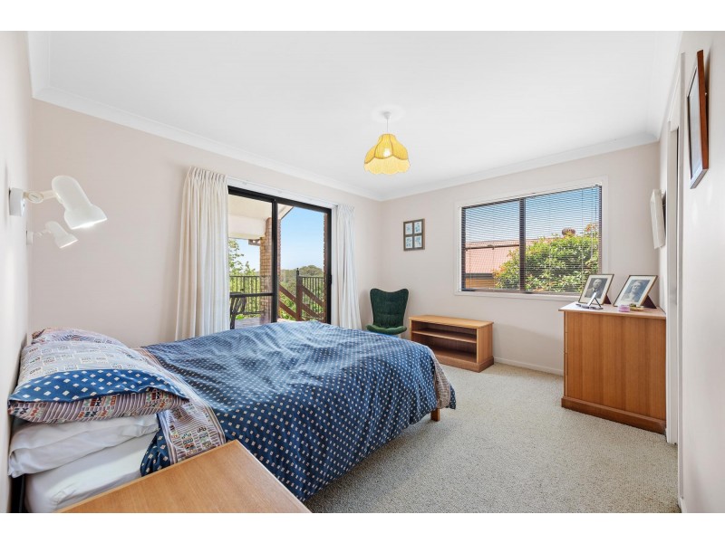1 Trafalgar Road, Tuross Head NSW 2537