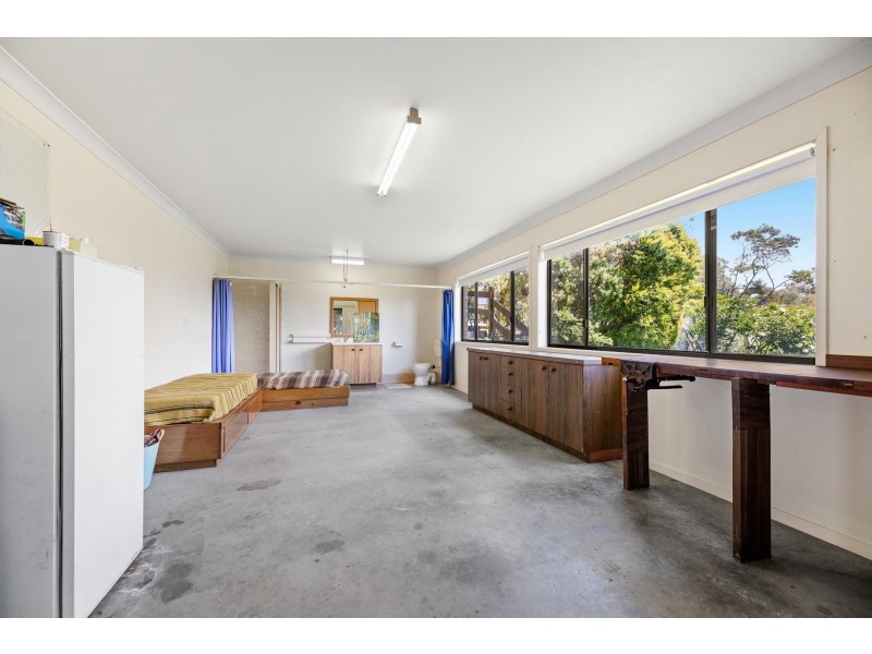 1 Trafalgar Road, Tuross Head NSW 2537