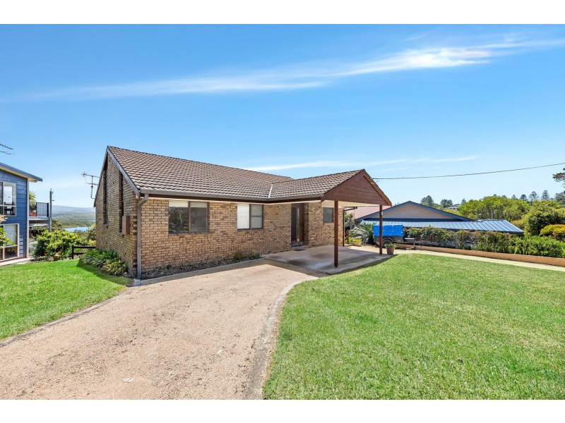 1 Trafalgar Road, Tuross Head NSW 2537