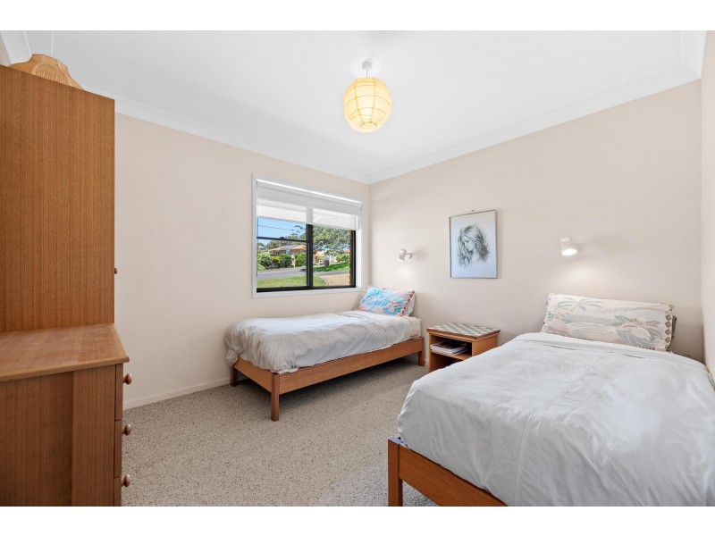 1 Trafalgar Road, Tuross Head NSW 2537