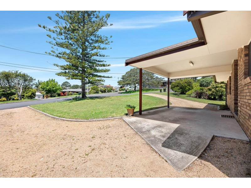 1 Trafalgar Road, Tuross Head NSW 2537