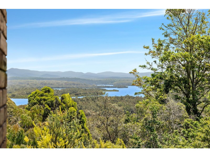 1 Trafalgar Road, Tuross Head NSW 2537