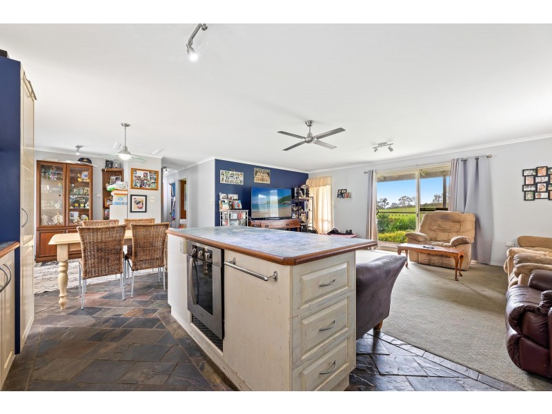 32 Princes Highway, Bodalla NSW 2545
