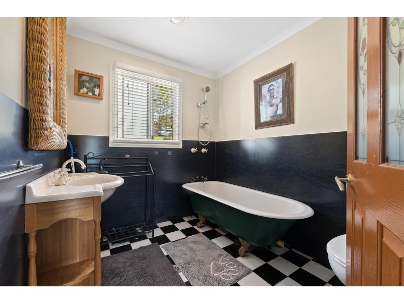 32 Princes Highway, Bodalla NSW 2545