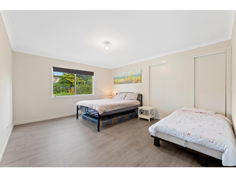 10 Beach Street, Tuross Head NSW 2537