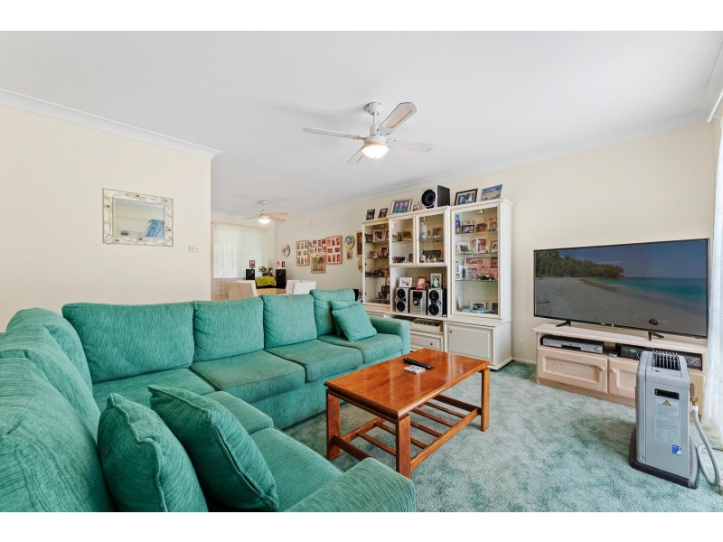 17 Anderson Avenue, Tuross Head NSW 2537