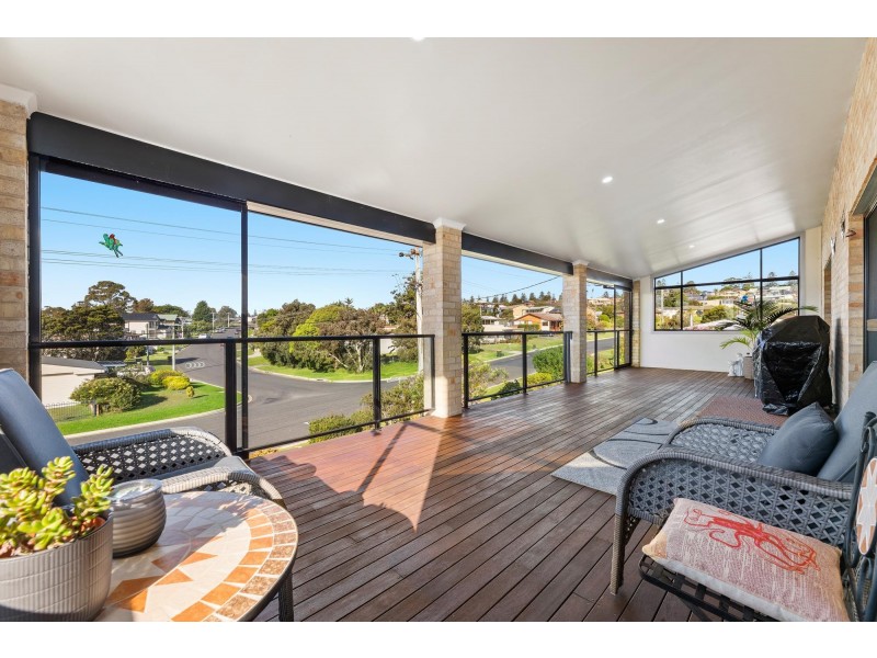 34 Anderson Avenue, Tuross Head NSW 2537