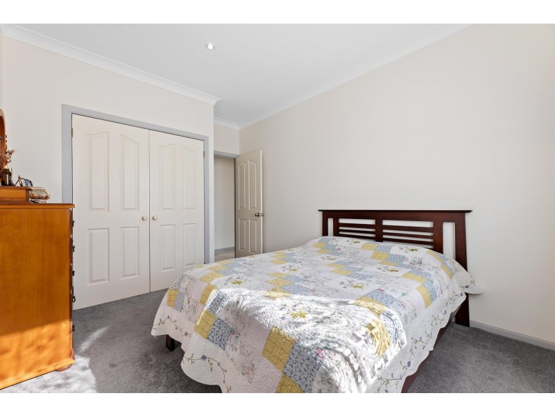 34 Anderson Avenue, Tuross Head NSW 2537