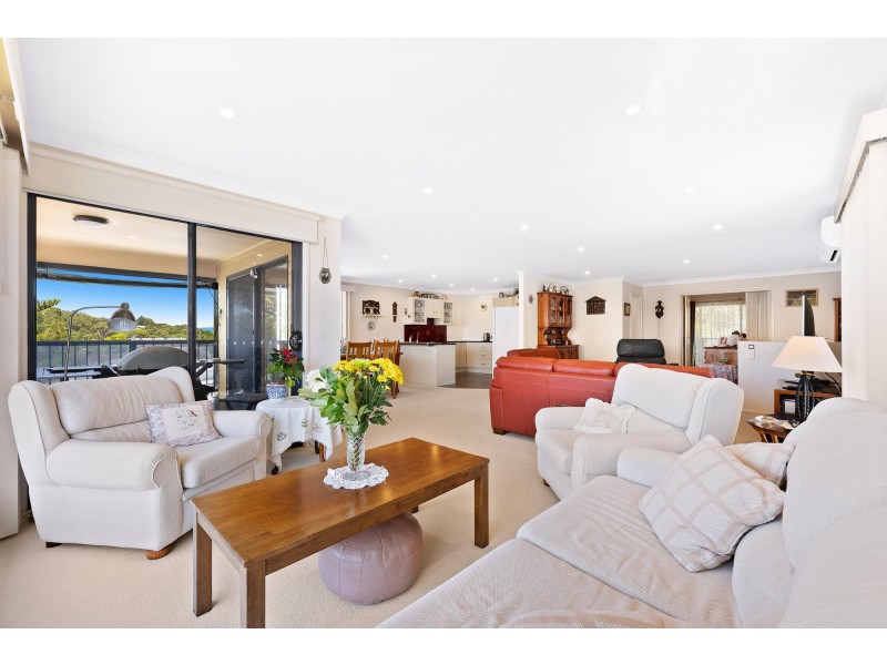 232 Hector McWilliam Drive, Tuross Head NSW 2537