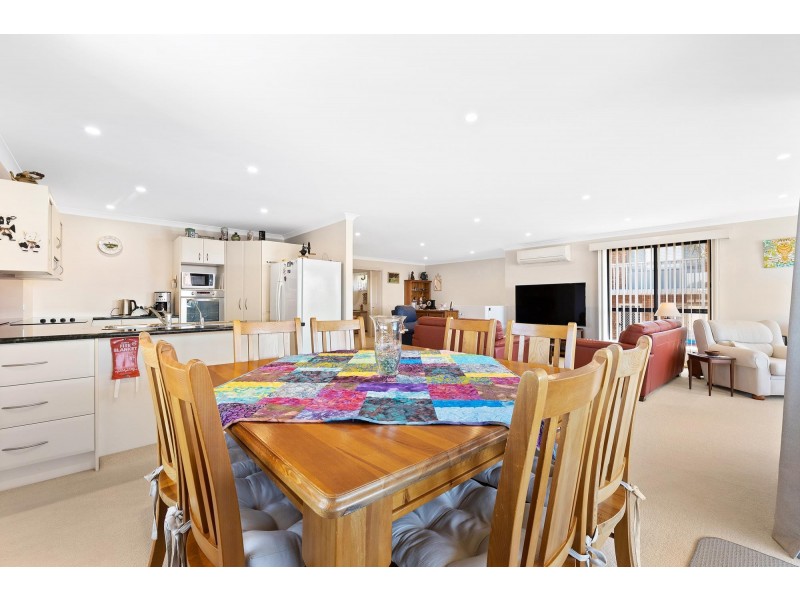 232 Hector McWilliam Drive, Tuross Head NSW 2537