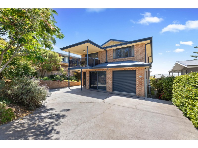 232 Hector McWilliam Drive, Tuross Head NSW 2537