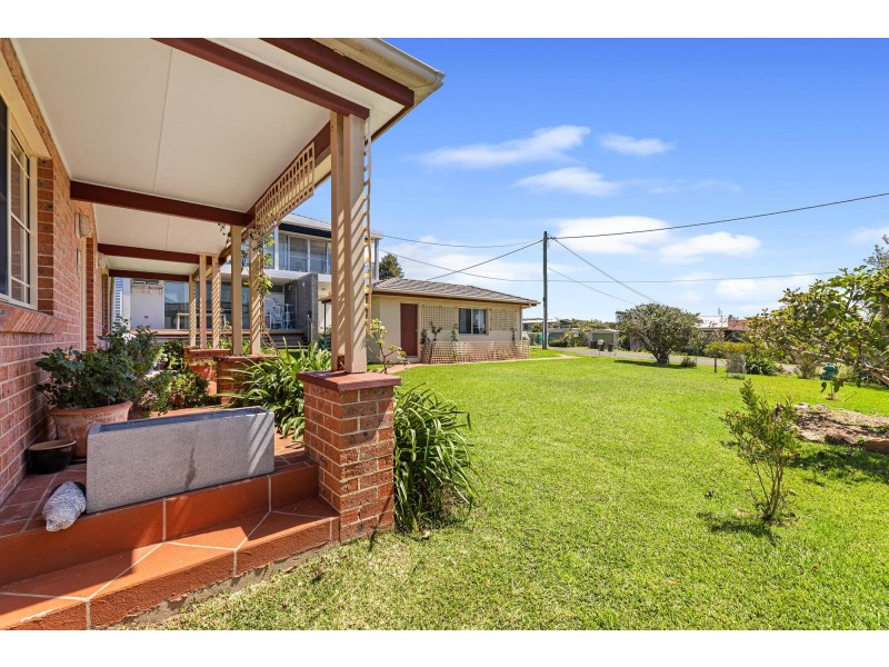74 Long Point Street, Potato Point NSW 2545
