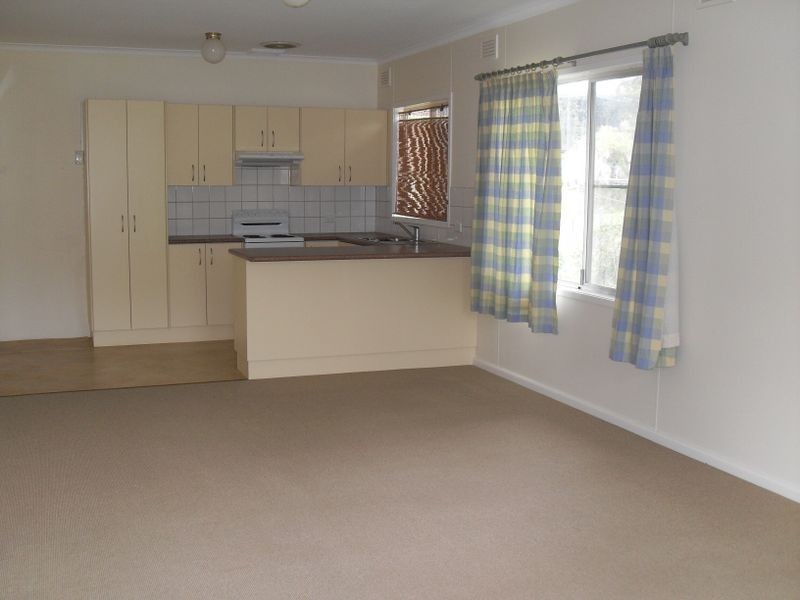 6 Salmon St, Tuross Head NSW 2537