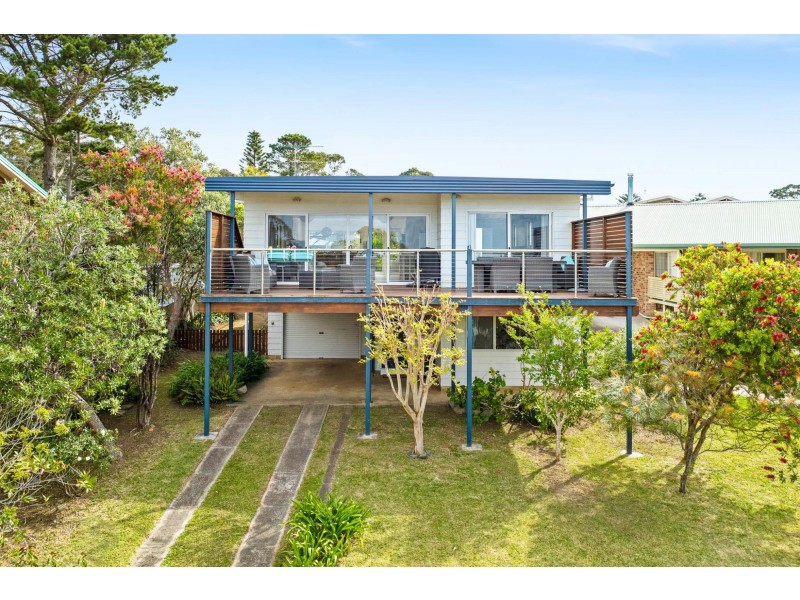 25 Coogee Street, Tuross Head NSW 2537