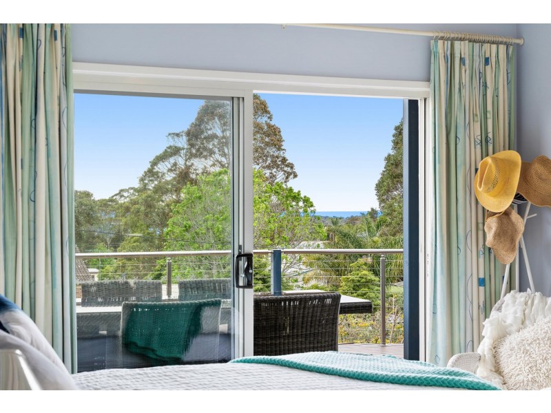 25 Coogee Street, Tuross Head NSW 2537