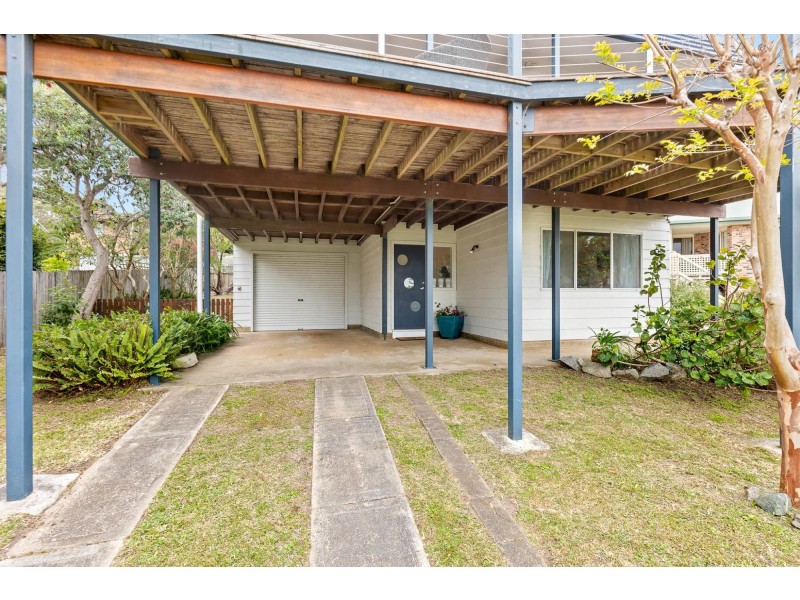 25 Coogee Street, Tuross Head NSW 2537