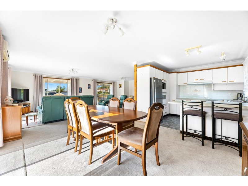 65 Salmon Street, Tuross Head NSW 2537