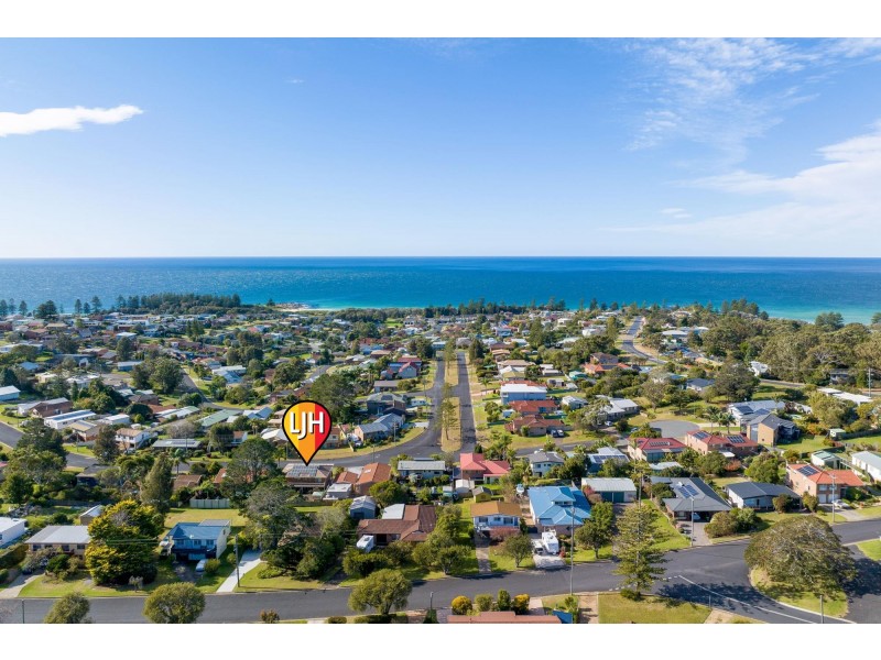 65 Salmon Street, Tuross Head NSW 2537
