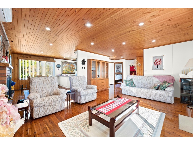 41 Lake Street, Tuross Head NSW 2537