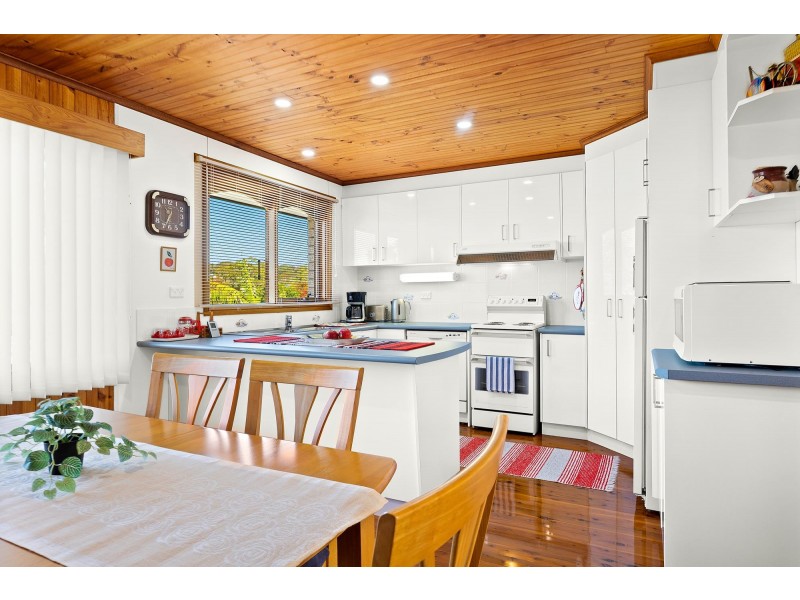 41 Lake Street, Tuross Head NSW 2537