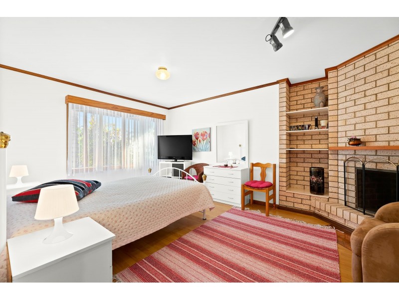 41 Lake Street, Tuross Head NSW 2537