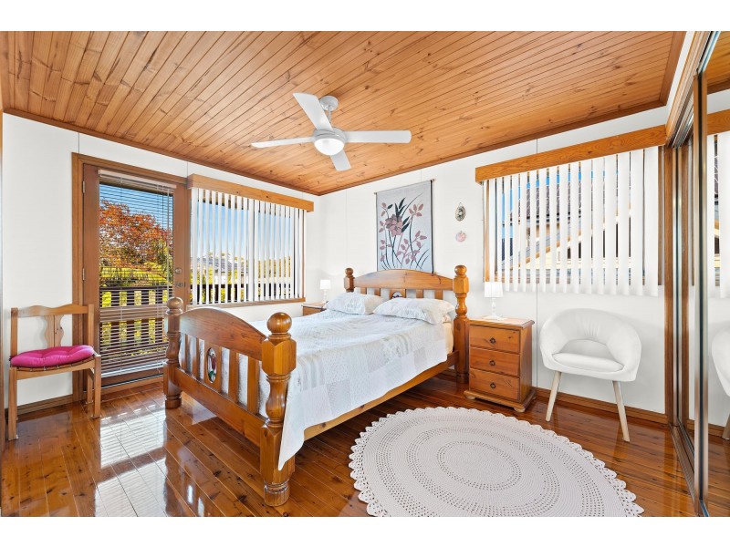 41 Lake Street, Tuross Head NSW 2537