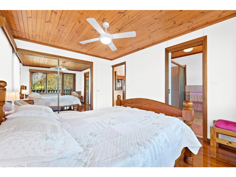 41 Lake Street, Tuross Head NSW 2537
