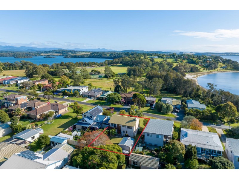 41 Lake Street, Tuross Head NSW 2537
