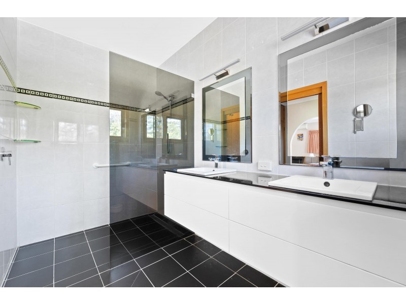 166 Hector McWilliam Drive, Tuross Head NSW 2537