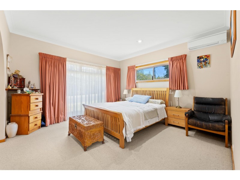 166 Hector McWilliam Drive, Tuross Head NSW 2537