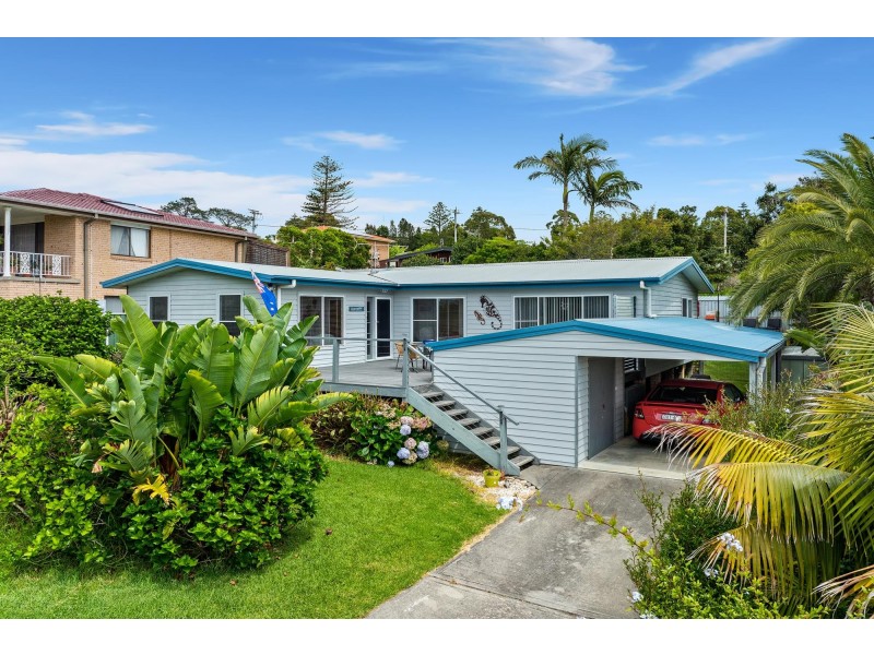 75 Salmon Street, Tuross Head NSW 2537