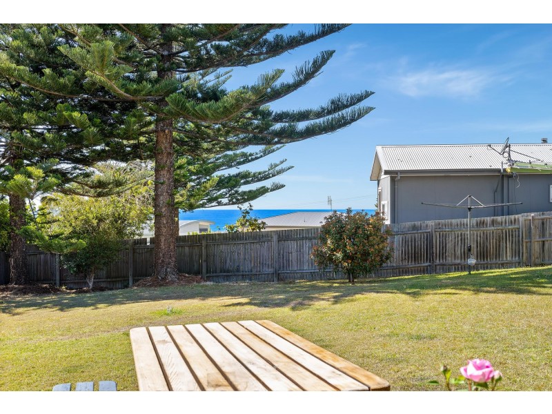 24 Hawkins Road, Tuross Head NSW 2537