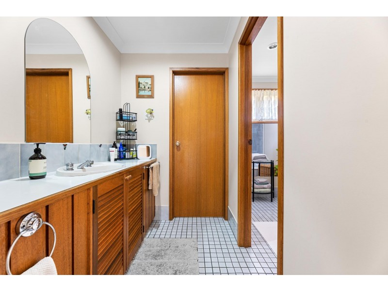 2/19-21 Grenville Avenue, Tuross Head NSW 2537