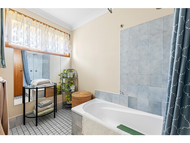 2/19-21 Grenville Avenue, Tuross Head NSW 2537