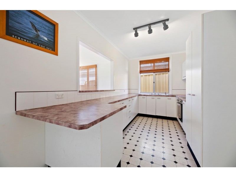 8 Anderson Avenue, Tuross Head NSW 2537