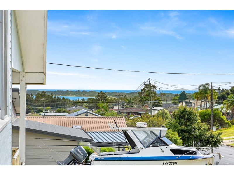 8 Anderson Avenue, Tuross Head NSW 2537