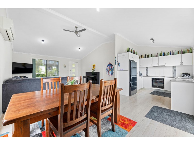 4 Gould Street, Tuross Head NSW 2537