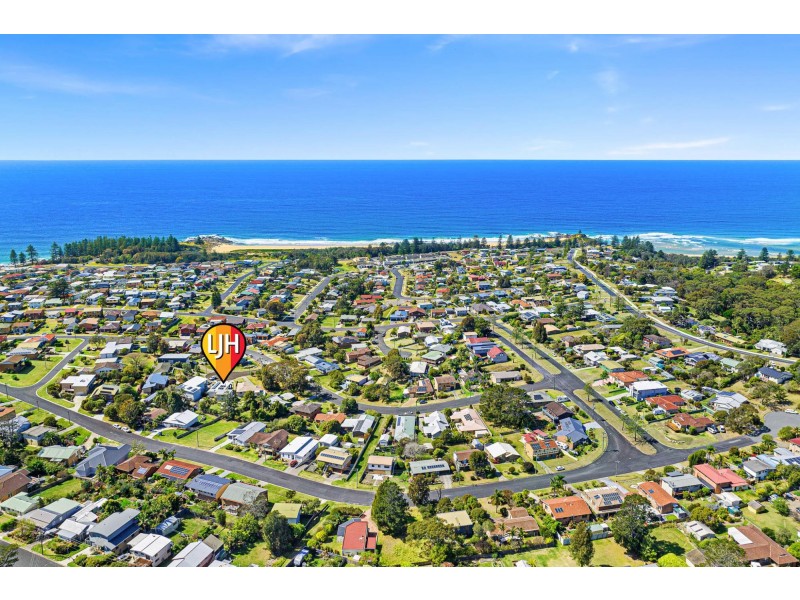 6 Snapper Place, Tuross Head NSW 2537