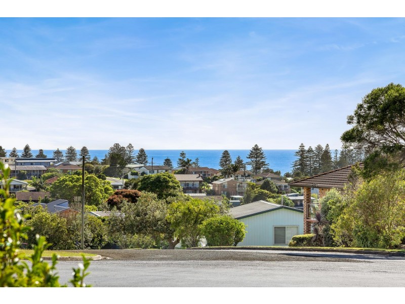 31 Hawkins Road, Tuross Head NSW 2537