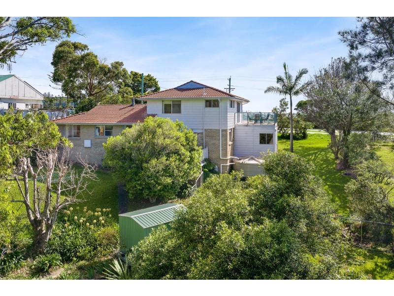 31 Hawkins Road, Tuross Head NSW 2537