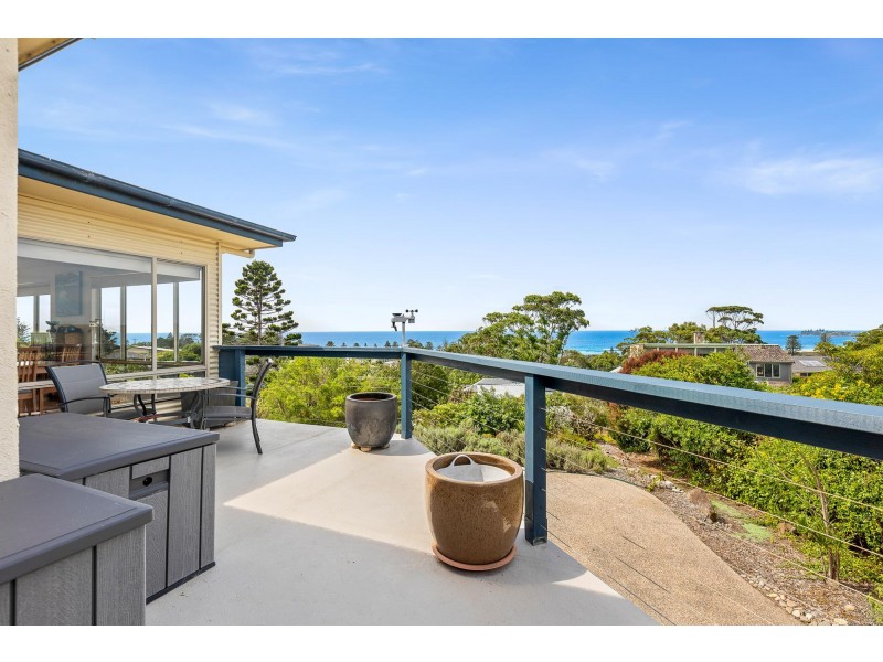 14 Jellicoe Road, Tuross Head NSW 2537