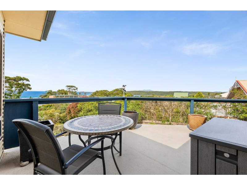 14 Jellicoe Road, Tuross Head NSW 2537